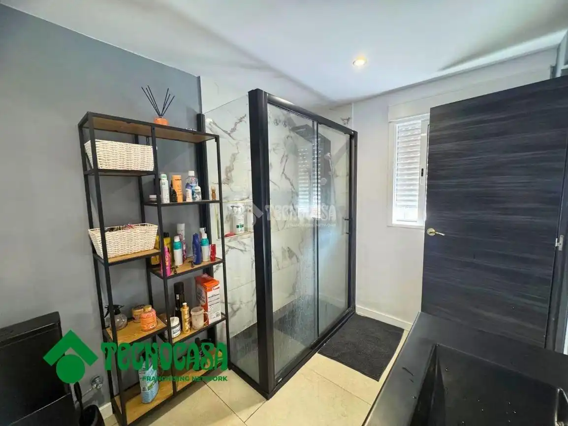 Bathroom of Houses for sale in Coín, Málaga
