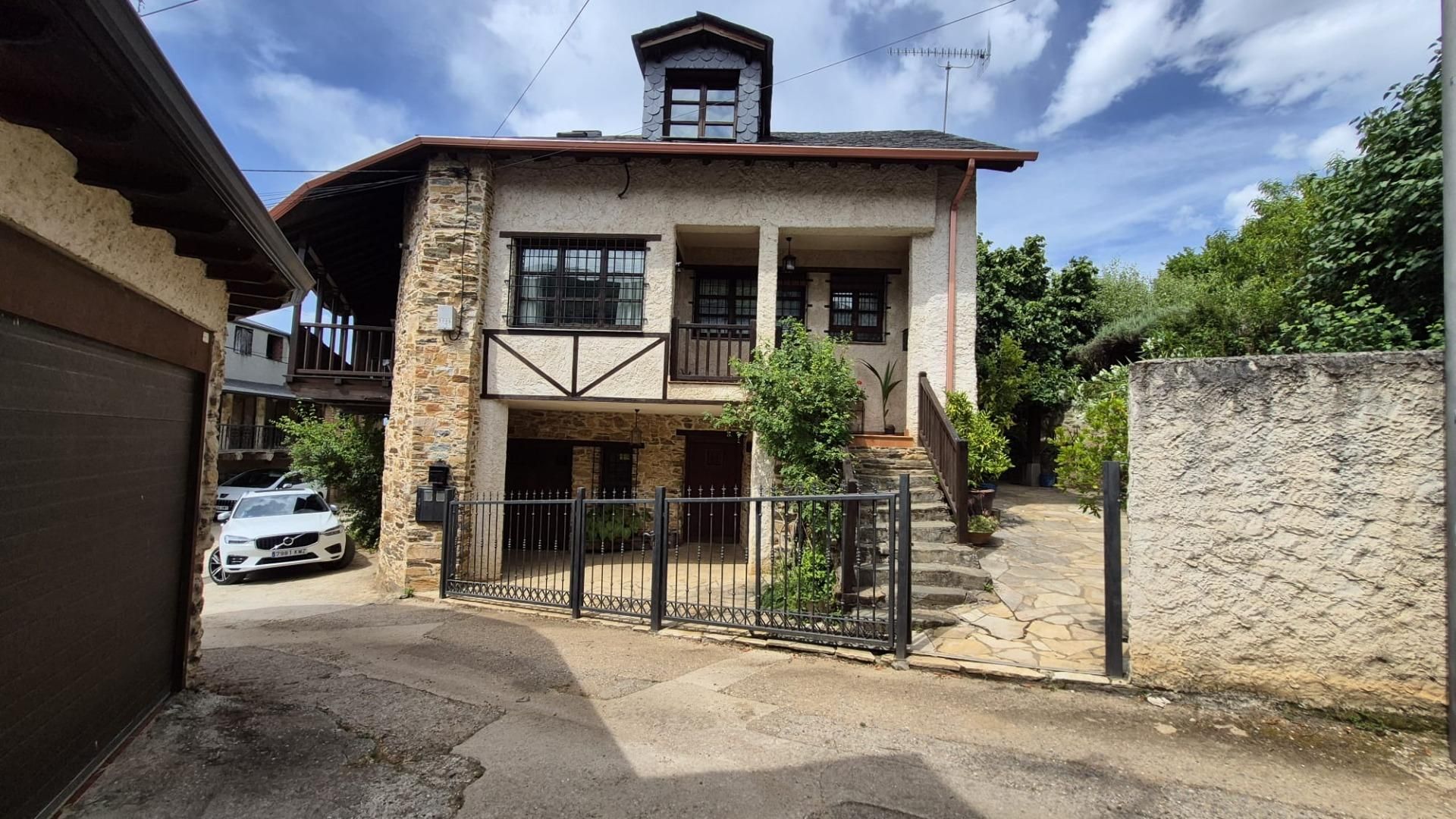 Exterior view of House or chalet for sale in Ponferrada  with Terrace