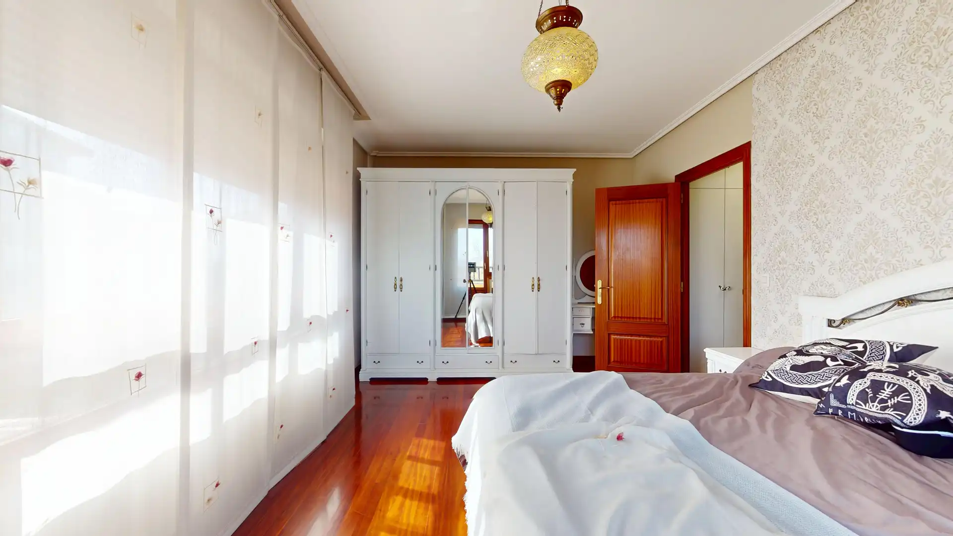 Habitación de Casa adosada en venta en Barrika con Terraza y Trastero