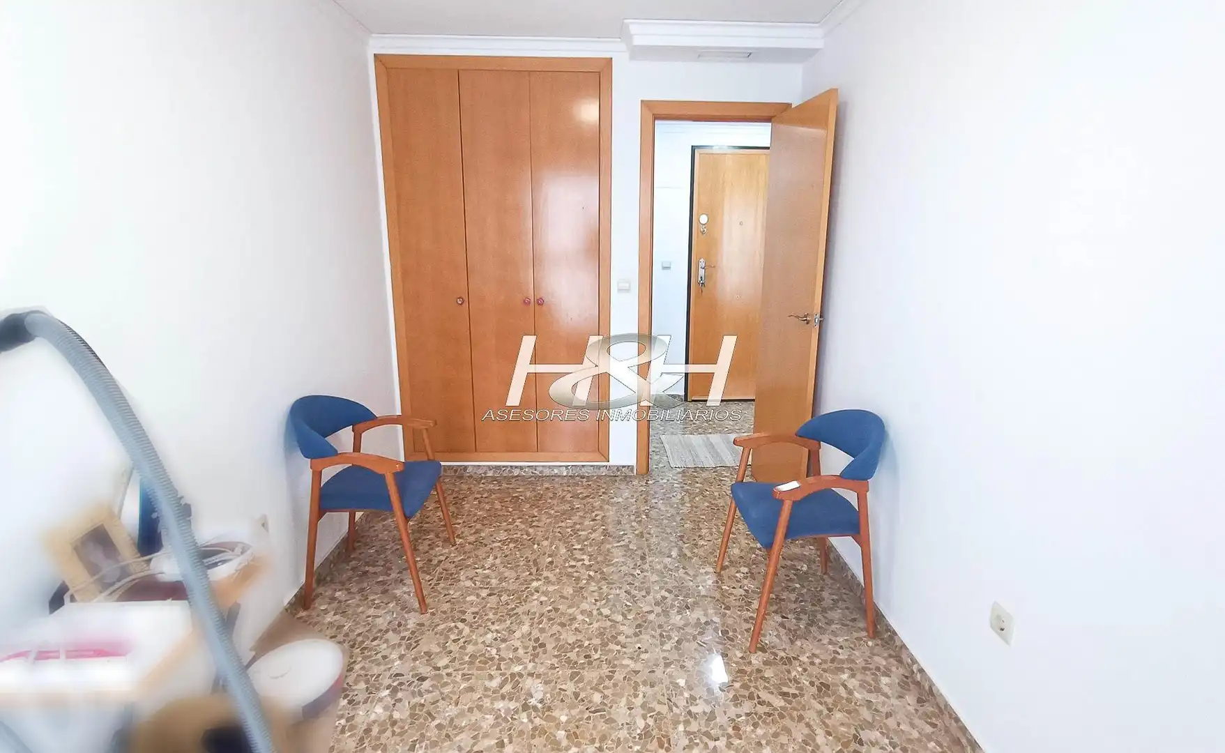 Piso en venta en Valencia con Trastero y Balcón