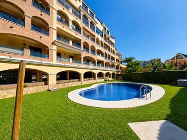Wohnung mit Pool zum Verkauf in Calle General Péron