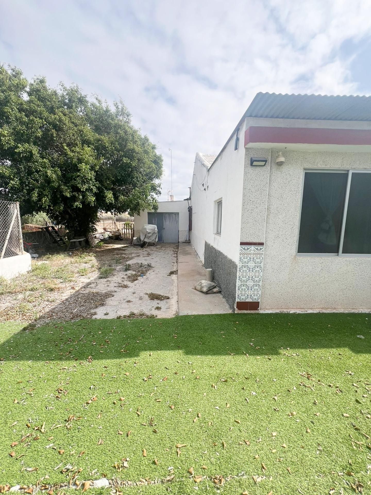 Exterior view of House or chalet for sale in Elche / Elx  with Private garden, Terrace and Storage room