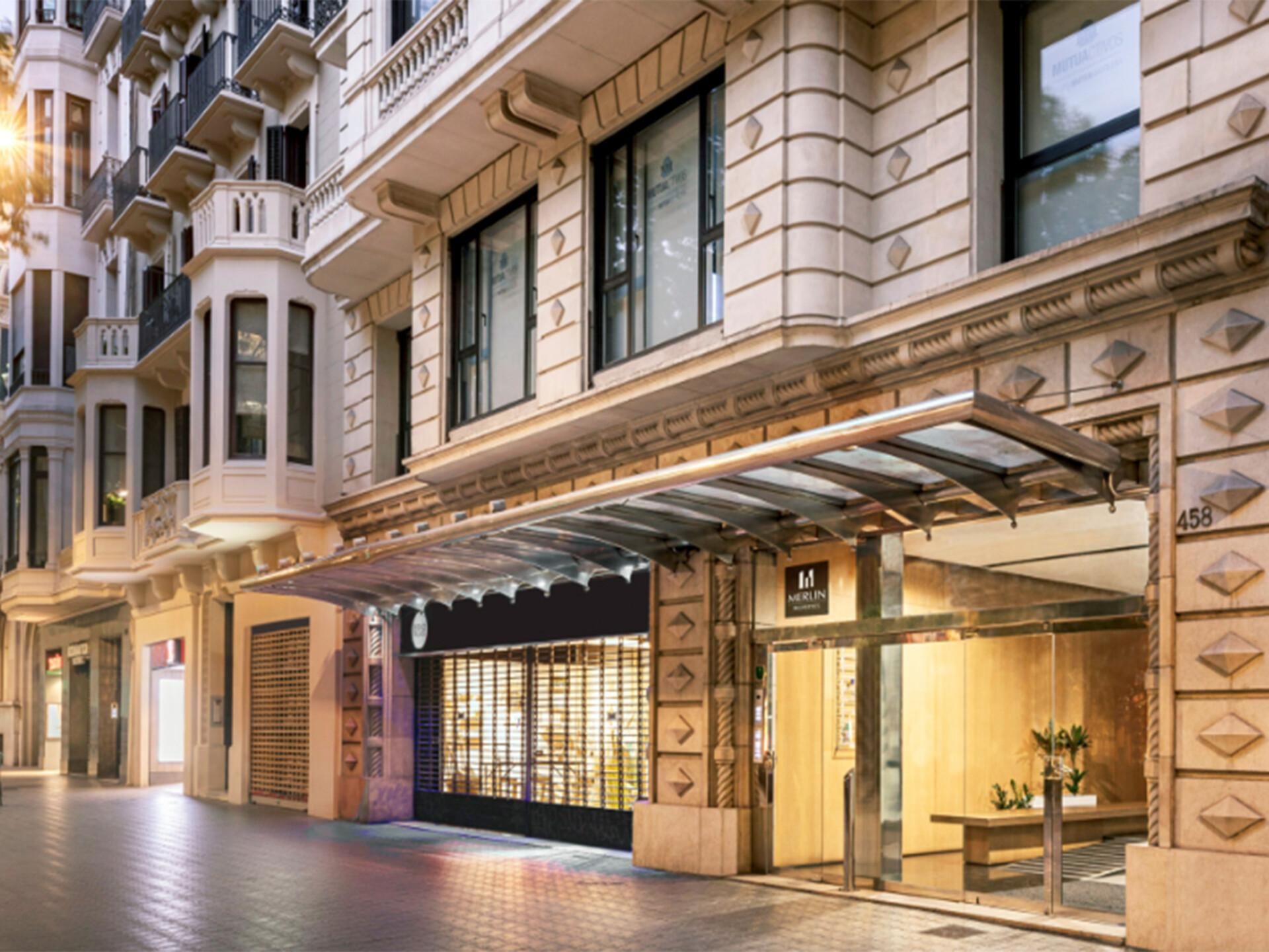 Außenansicht von Büro zur Miete in  Barcelona Capital mit Klimaanlage und Abstellraum