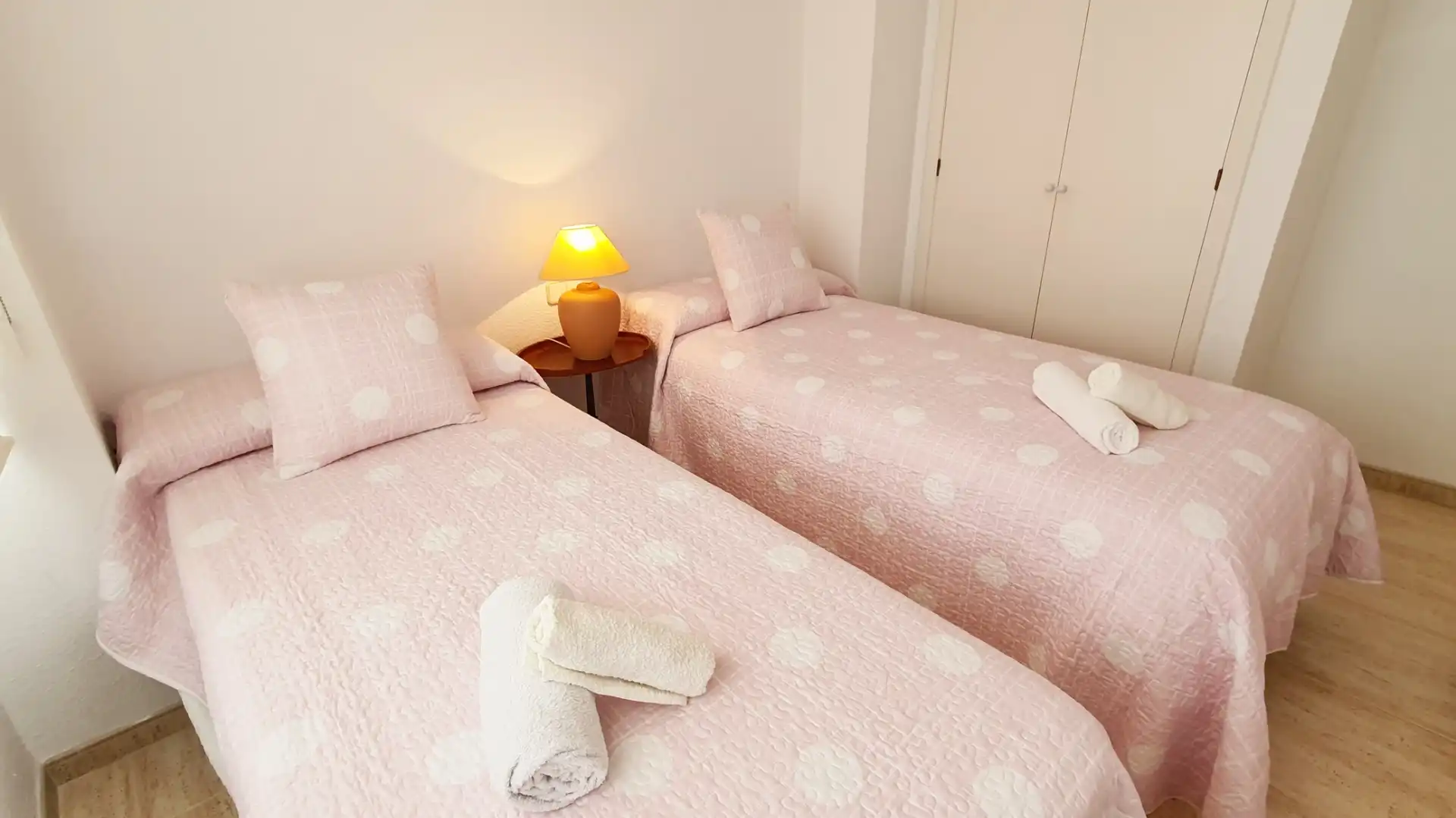 Apartament amb terrassa de lloguer a Passeig Marítim de Neptú, imagen 34