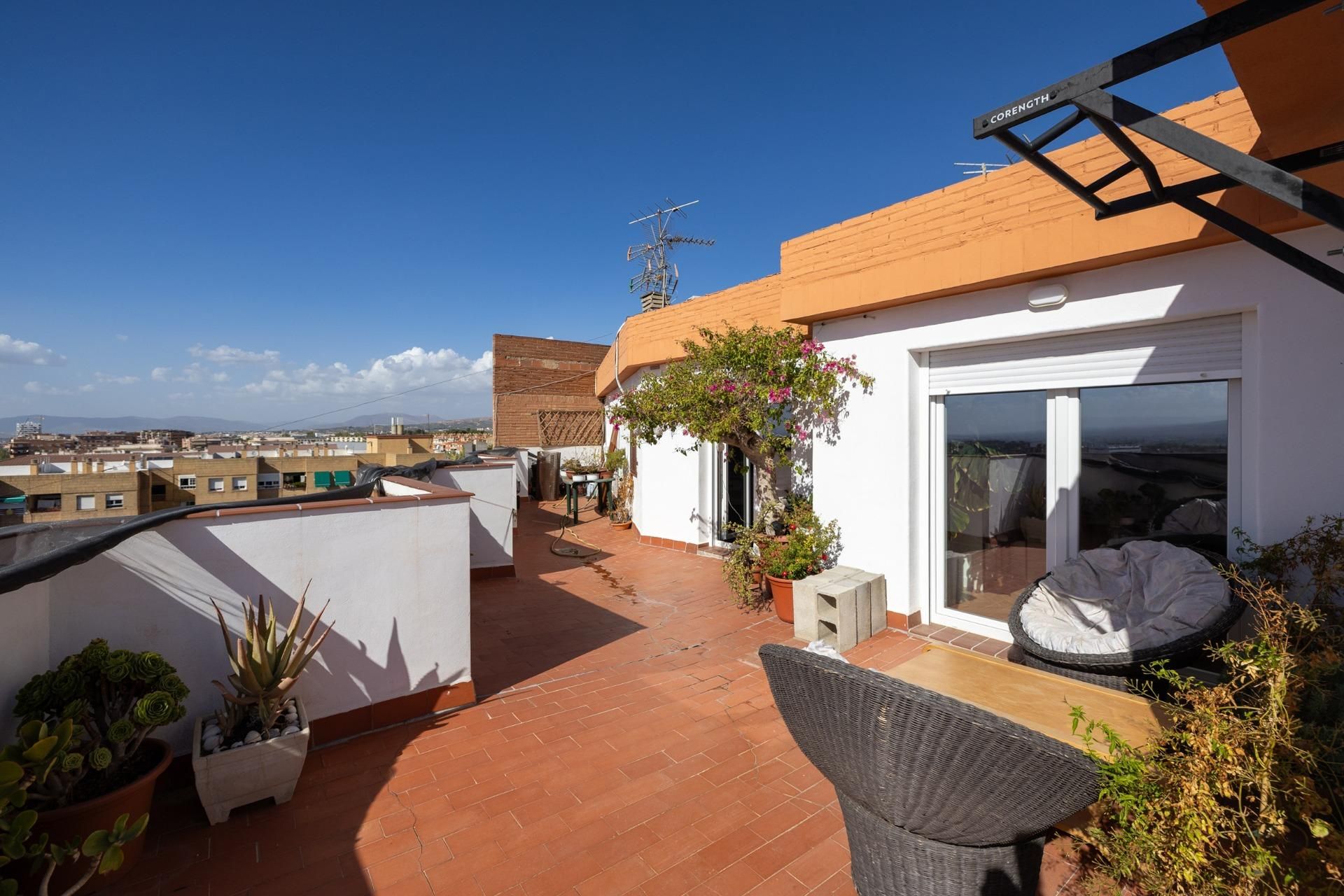 Terraza de Ático en venta en  Granada Capital con Trastero