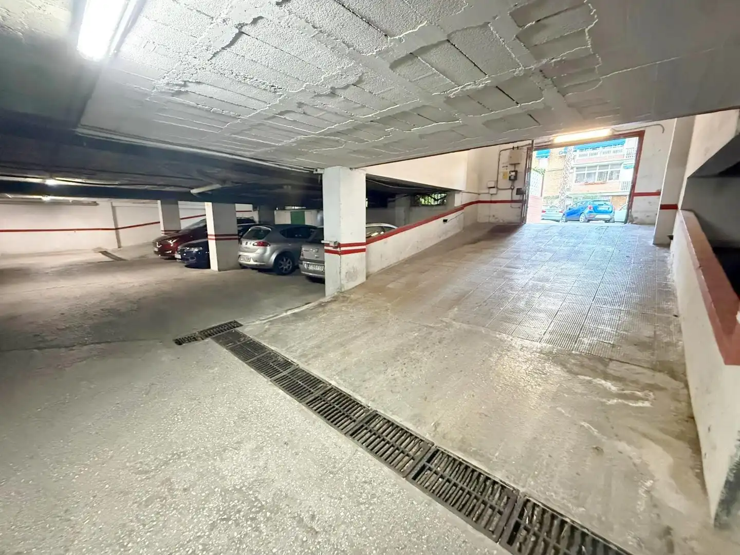 Aparcament de Pis en venda en Málaga amb Aire condicionat, Calefacció i Jardí privat