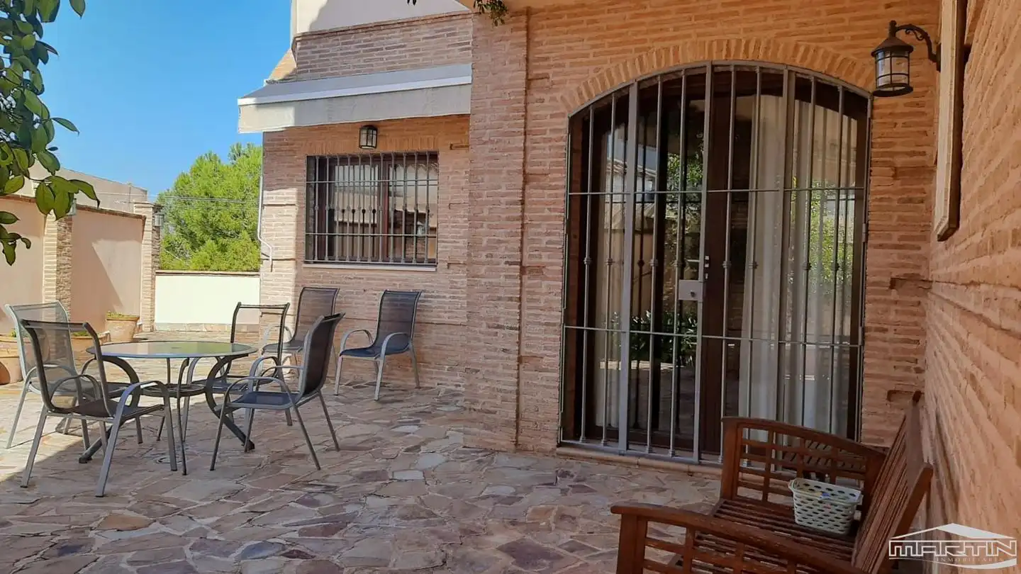 Jardín de Casa o chalet en venta en Lucena con Aire acondicionado, Terraza y Trastero