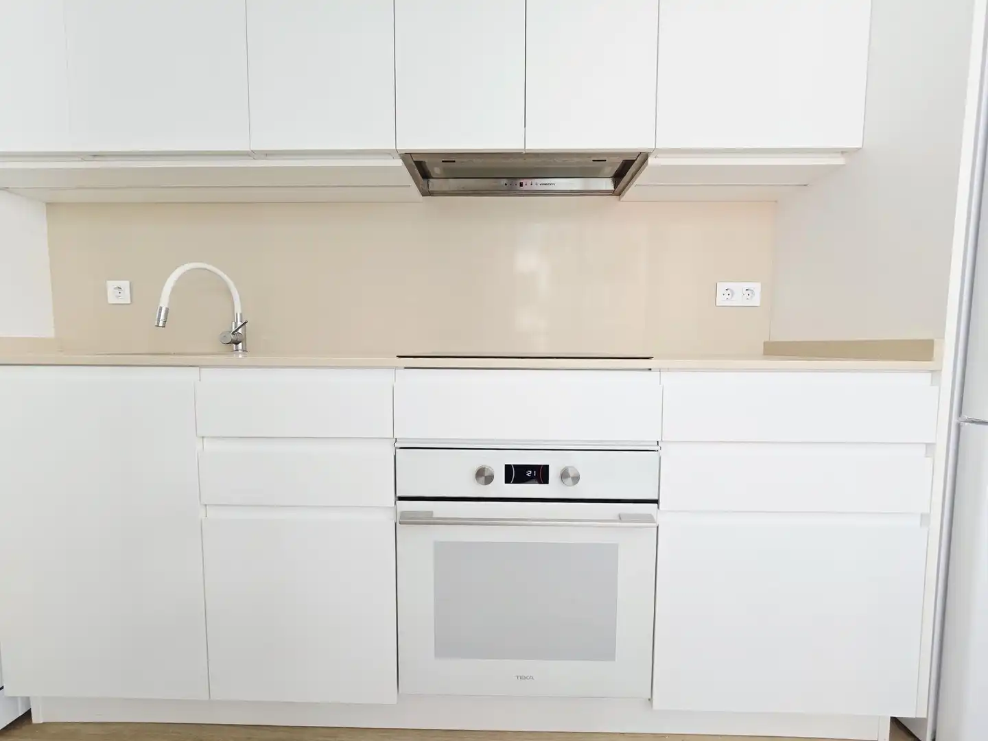 Cuina de Pis de lloguer en Valencia amb Parquet i Terrassa
