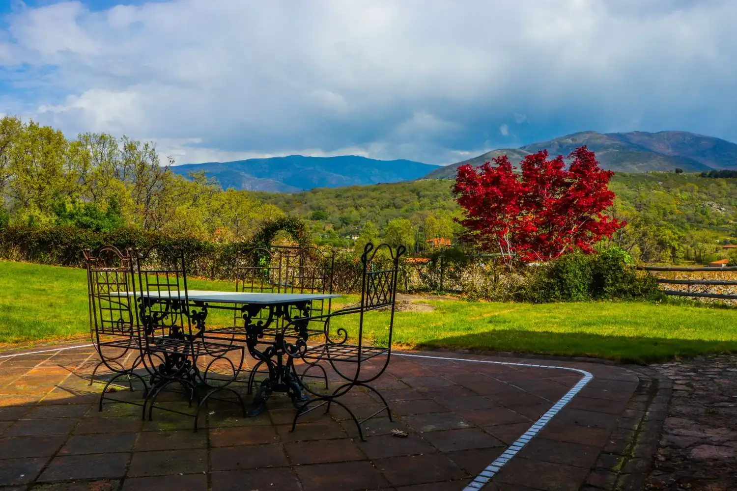 Terrassa de Finca rústica en venda en Jarandilla de la Vera amb Aire condicionat, Calefacció i Jardí privat