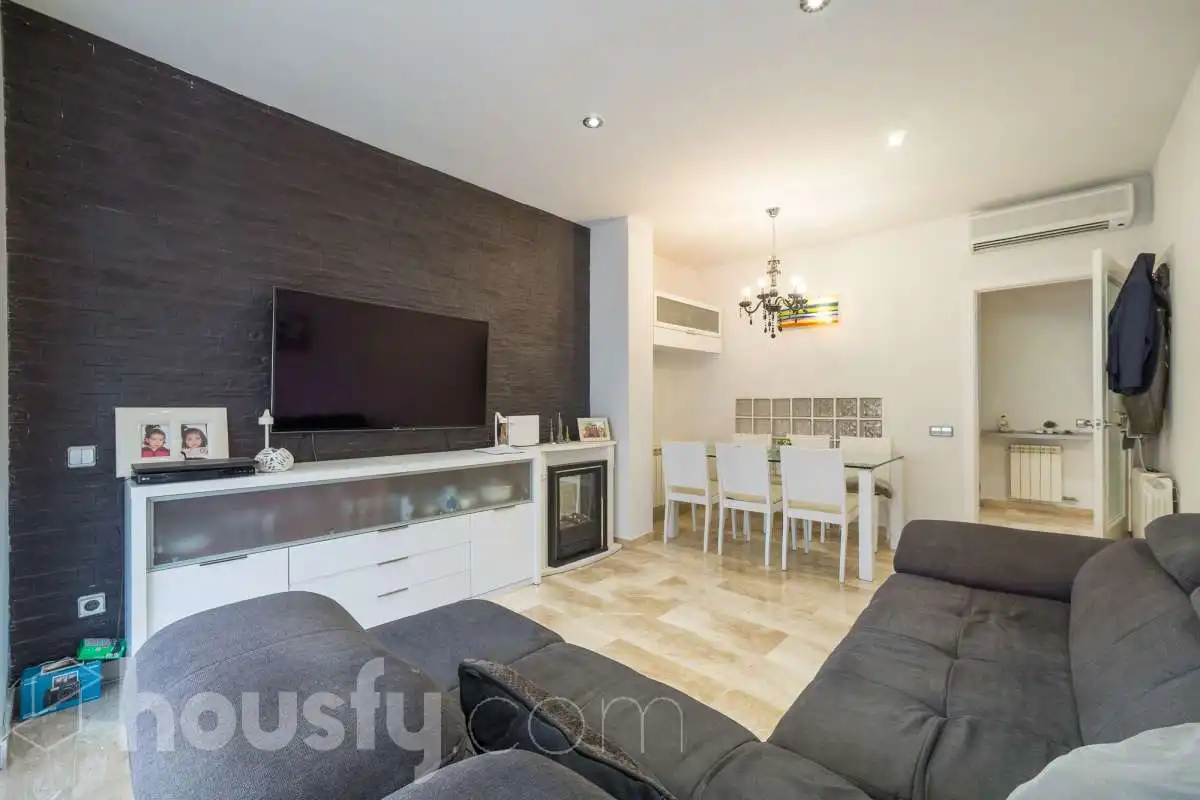 Sala de estar de Dúplex en venta en Badalona con Terraza