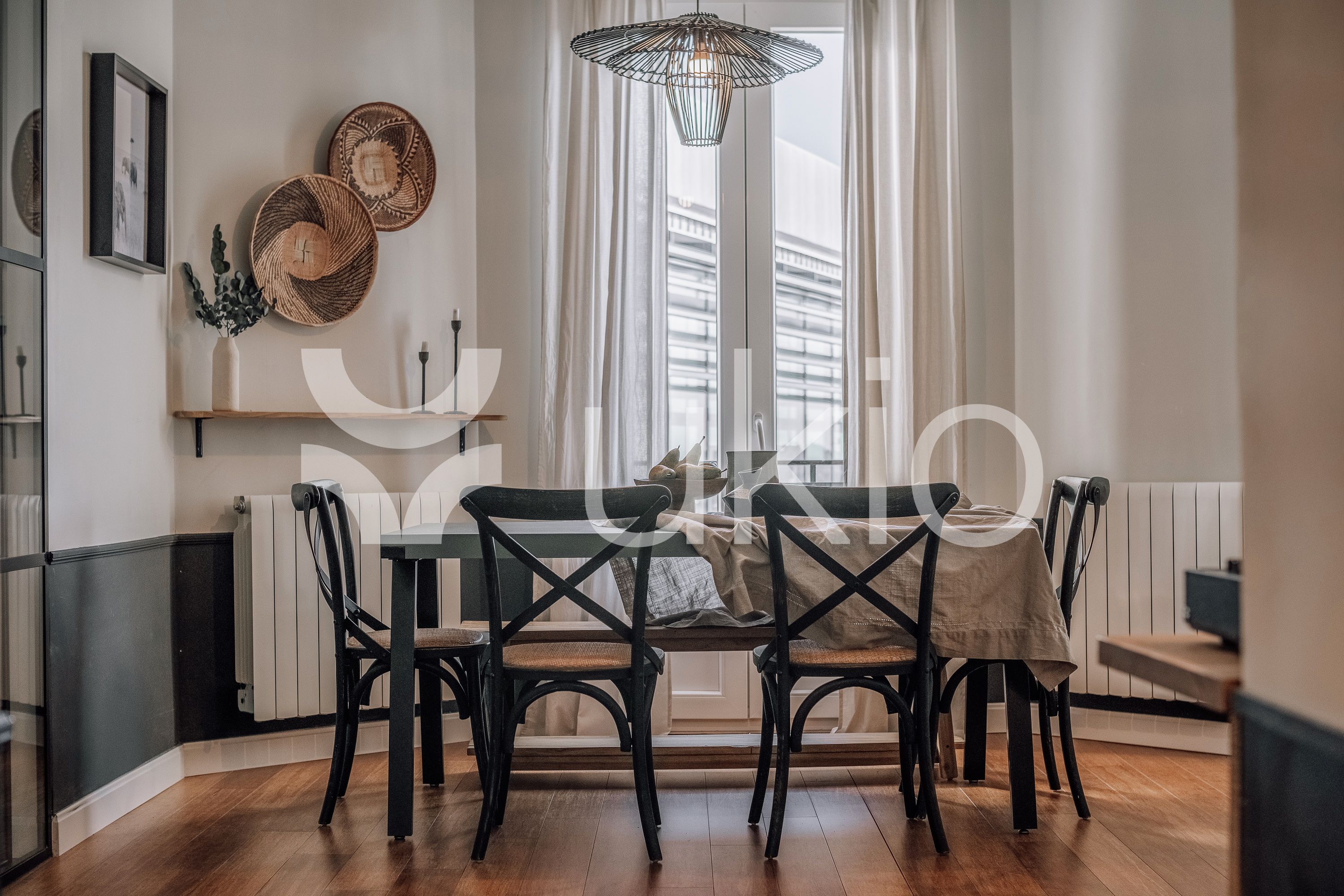 Comedor de Apartamento de alquiler en  Madrid Capital con Aire acondicionado, Terraza y Amueblado