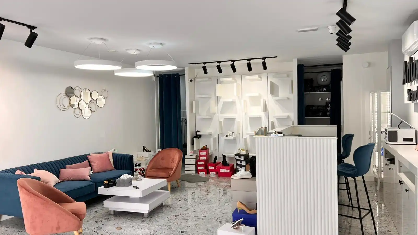 Living room of Commercial properties for sale in Alella