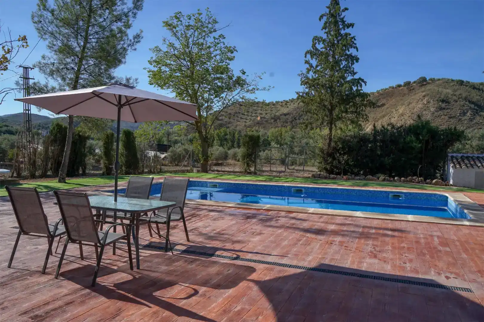 Piscina de Casa o chalet de alquiler en Almedinilla con Aire acondicionado, Jardín privado y Piscina