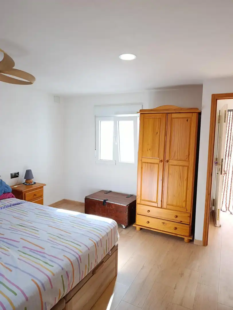 Dormitori de Casa o xalet en venda en Deltebre amb Jardí privat i Terrassa