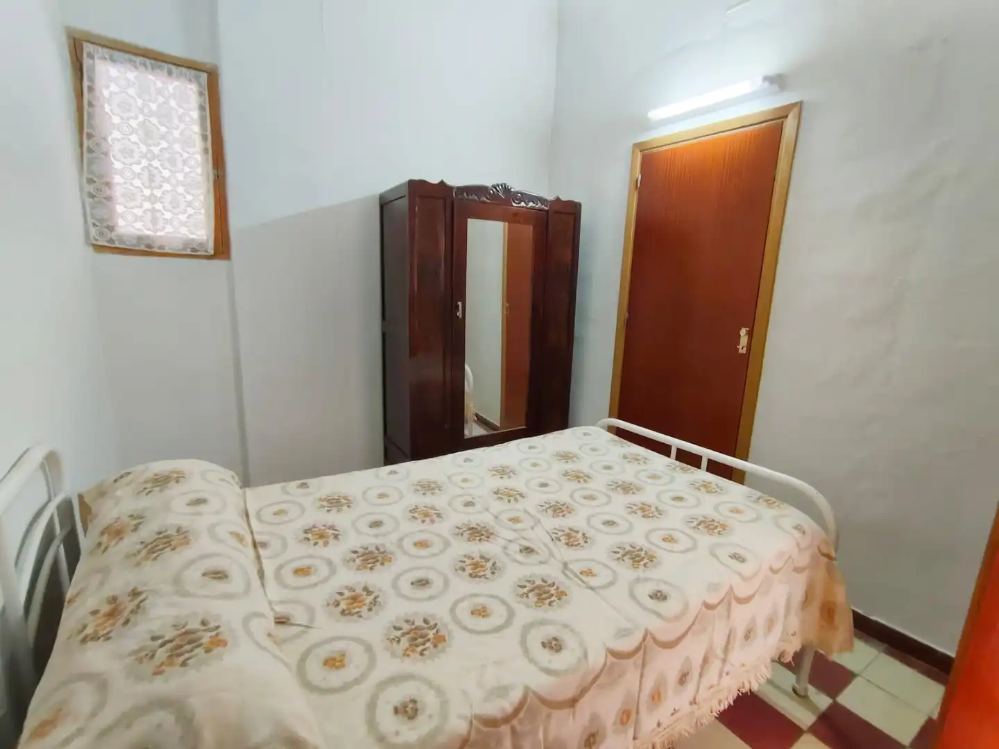Dormitori de Casa o xalet en venda en Guadix amb Terrassa, Moblat i Rentadora