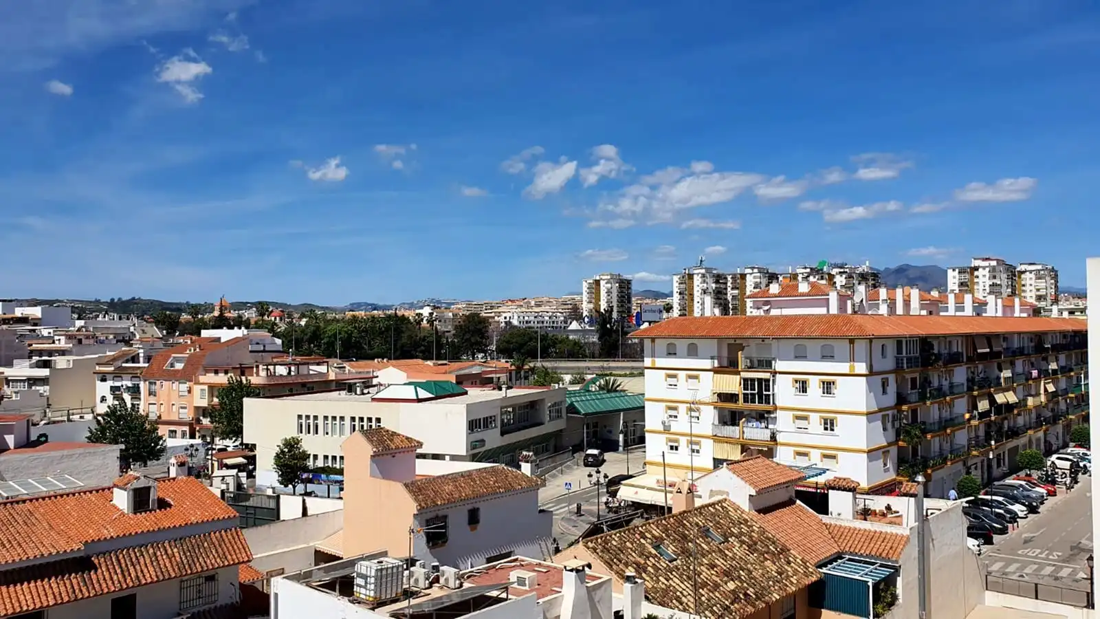 Vista exterior de Ático en venta en Fuengirola con Aire acondicionado, Amueblado y Horno