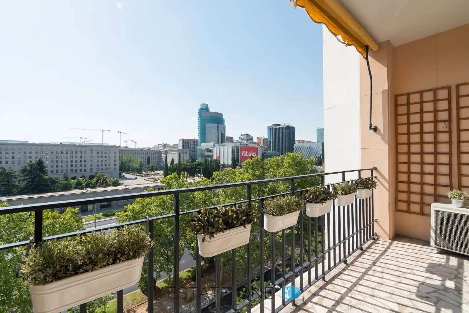 Balcony of Flat for rent in Chamartín