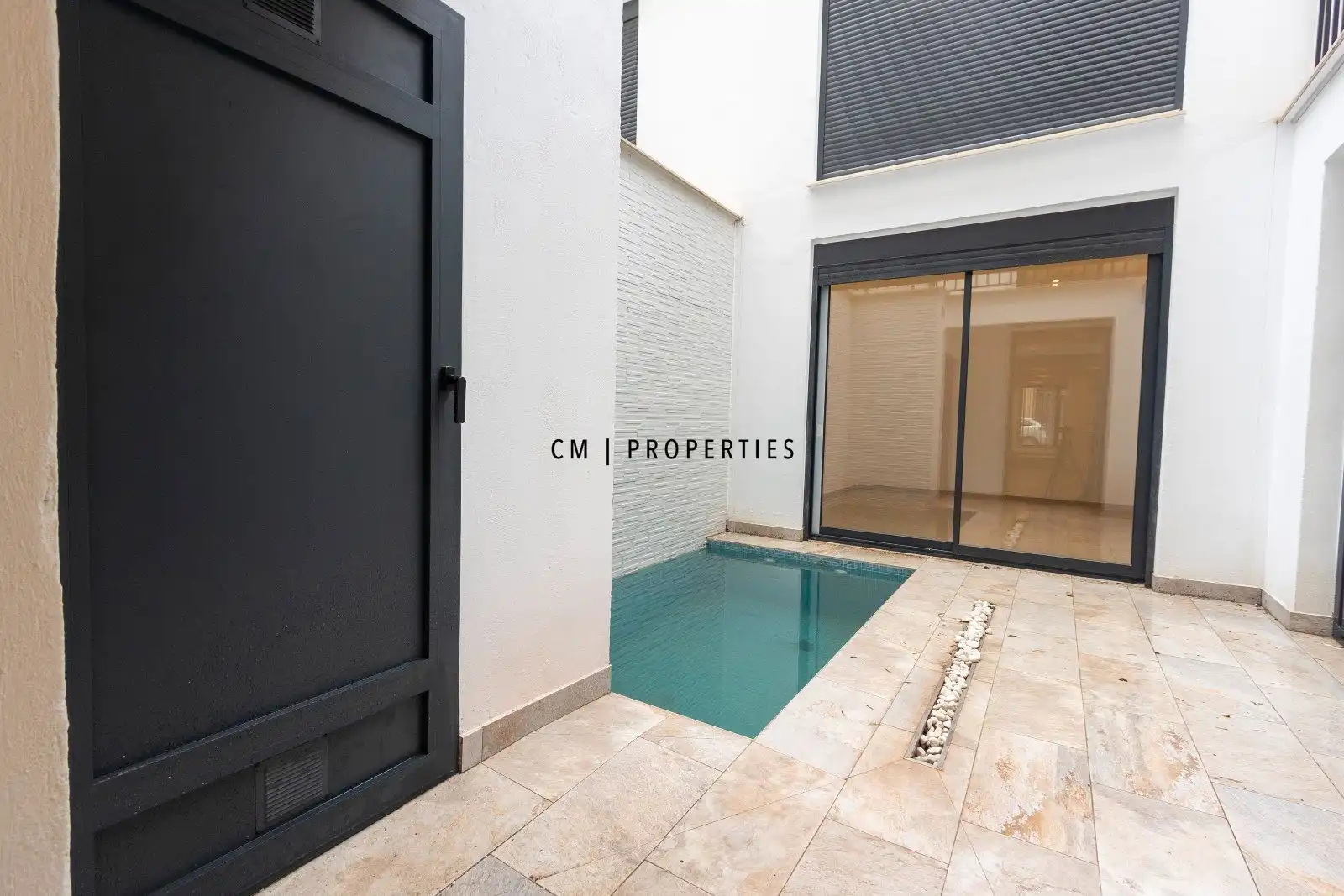 Swimming pool of Flat for sale in Valencia  with Air Conditioner, Heating and Swimming Pool