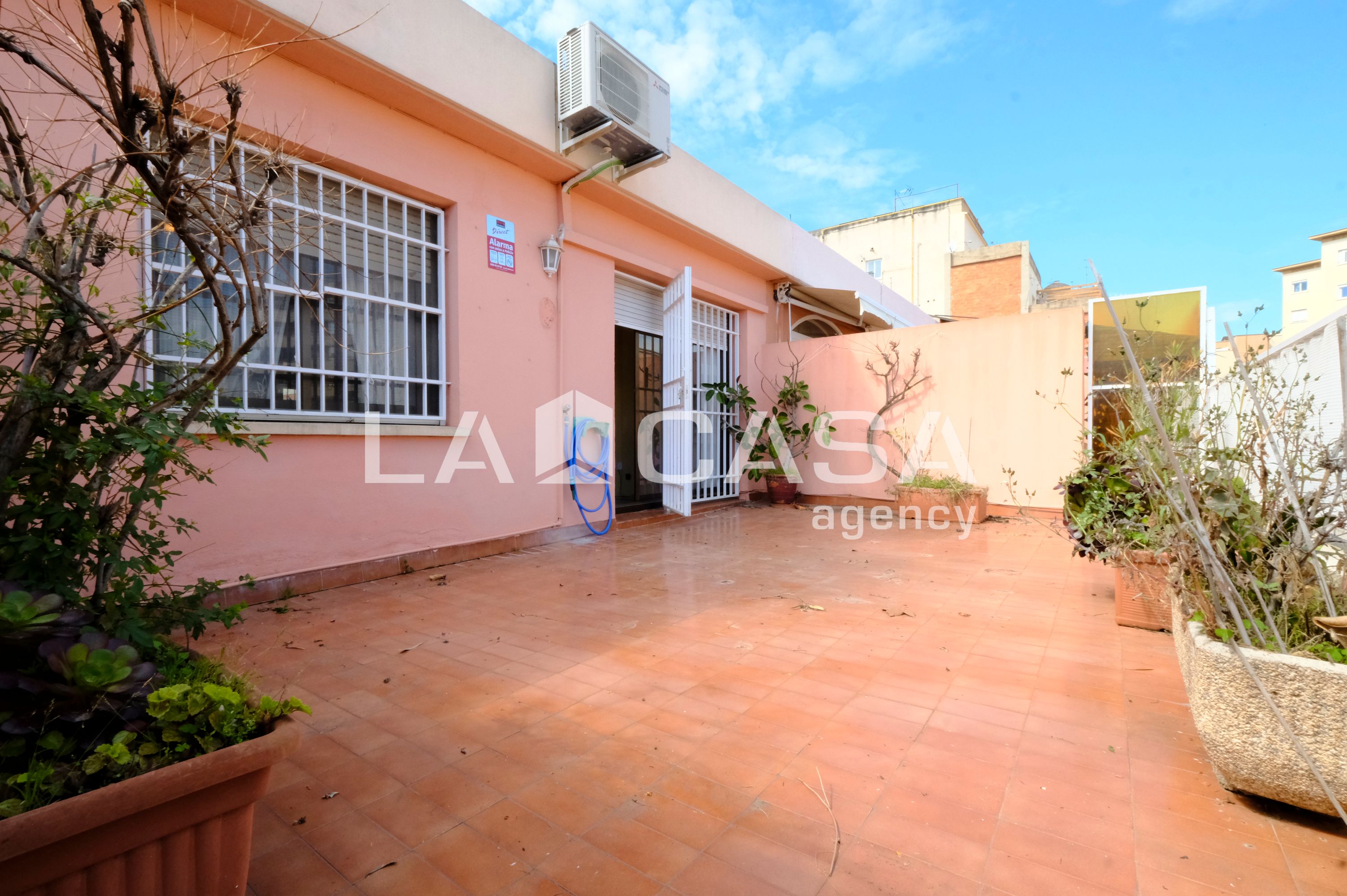 Exterior view of Flat for sale in  Barcelona Capital