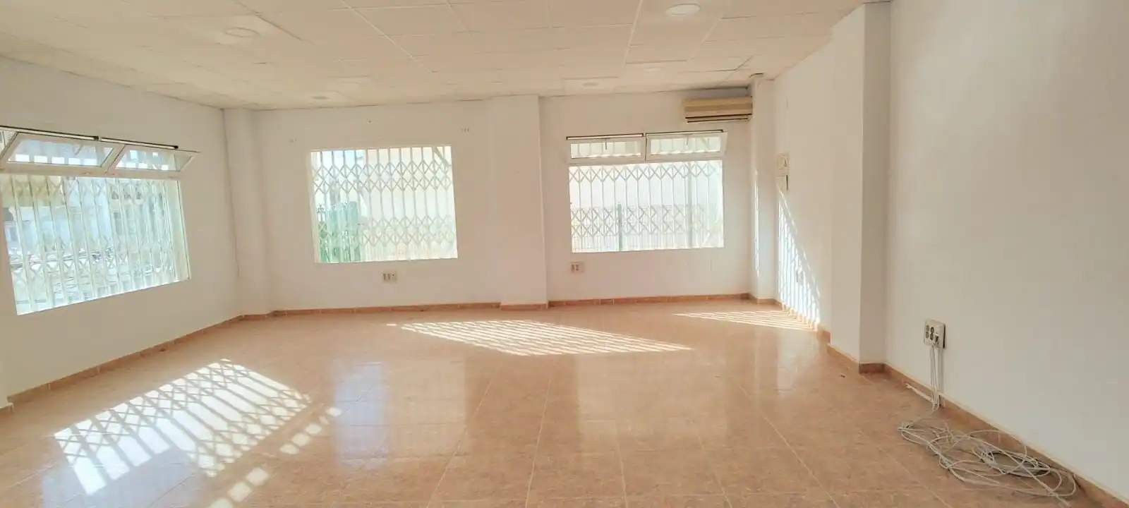 Local comercial de lloguer a Las Marinas - Pueblo Laguna, imagen 12