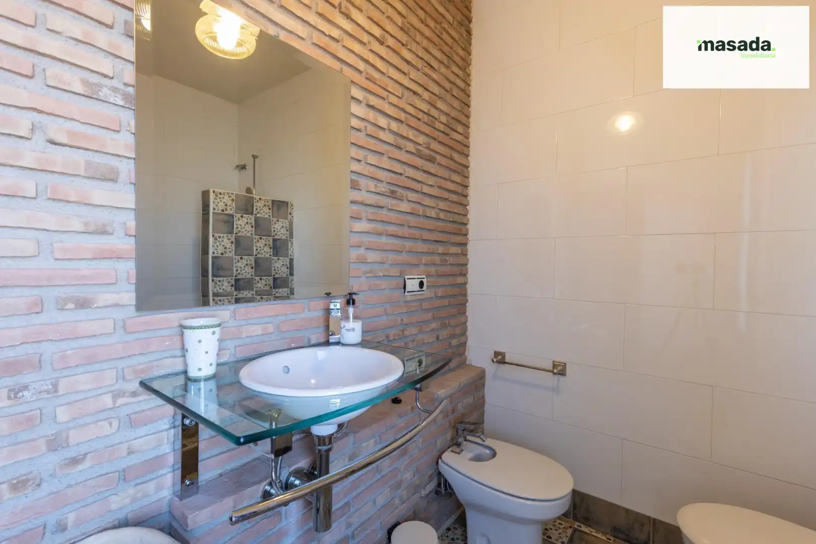 Baño de Casa o chalet en venta en Vegas del Genil con Calefacción, Jardín privado y Piscina