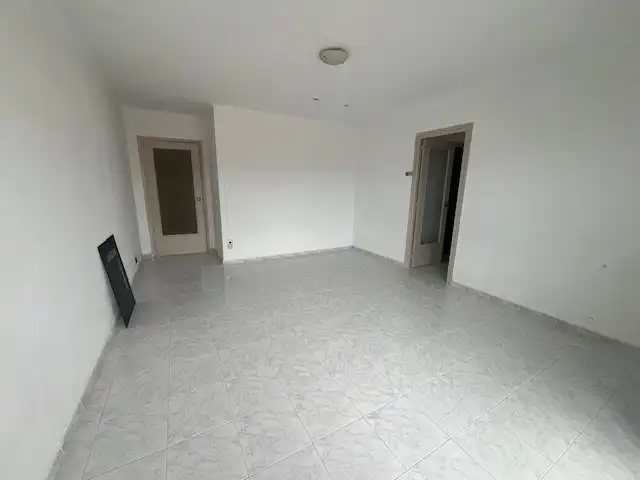 Wohnung zum Verkauf in Salt mit Heizung