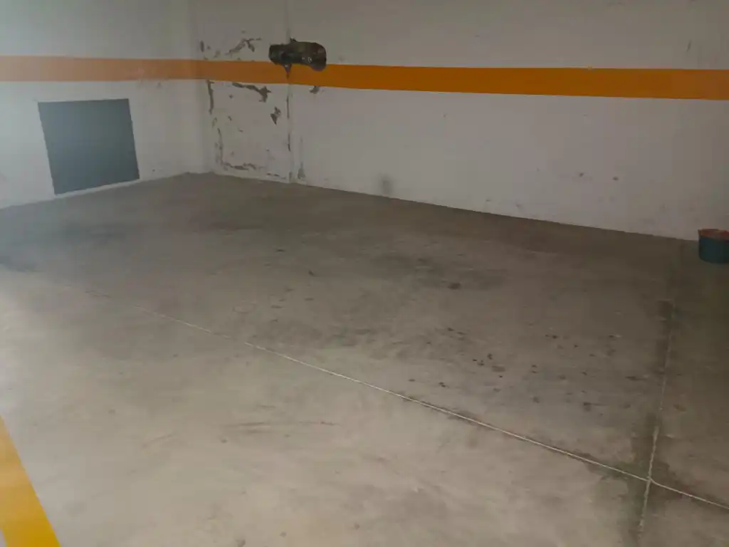 Garaje en venta en Casabermeja