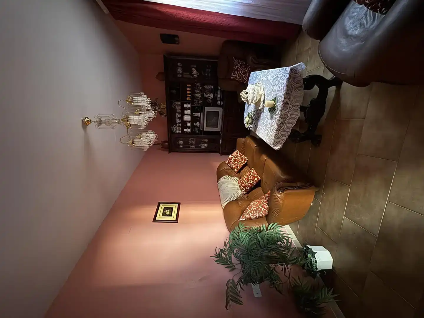Sala d'estar de Casa adosada en venda en Valdemorales amb Moblat