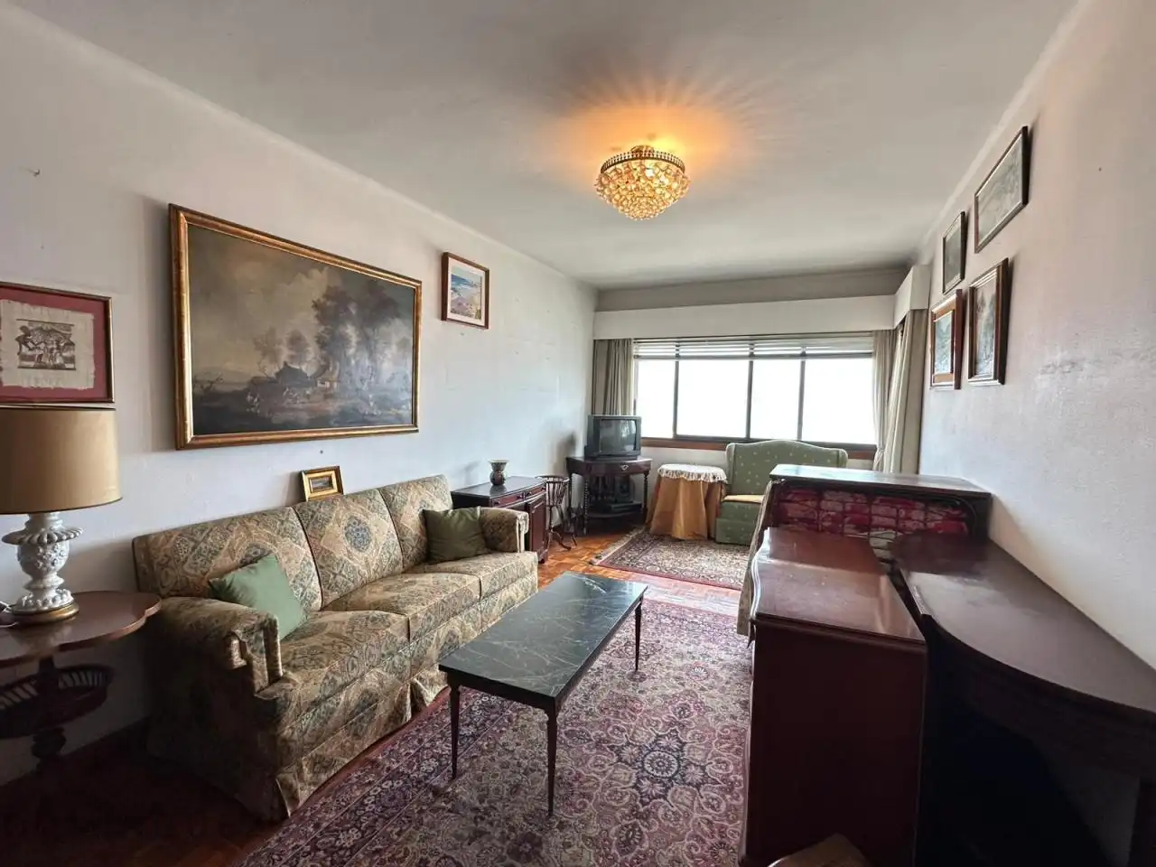 Sala d'estar de Pis en venda en Vigo  amb Calefacció, Parquet i Terrassa