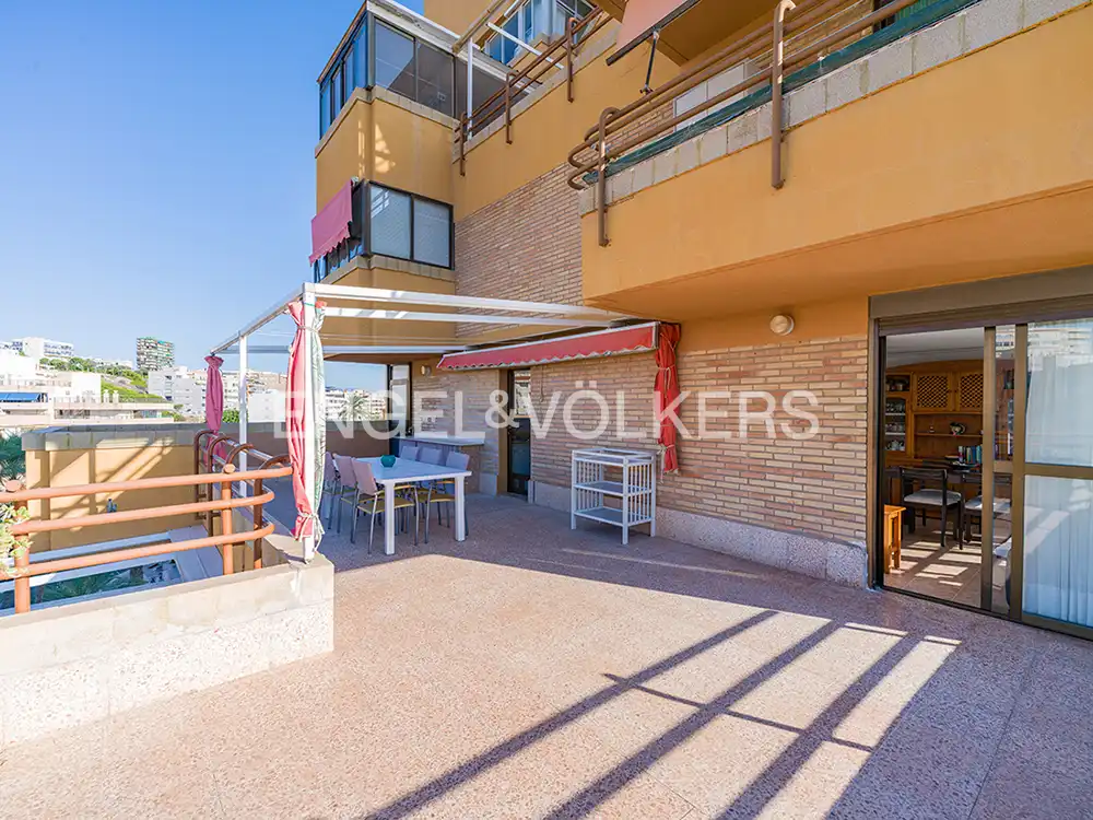 Flat with lift for sale in Avenida San Bartolome Tir 53, imagen 5