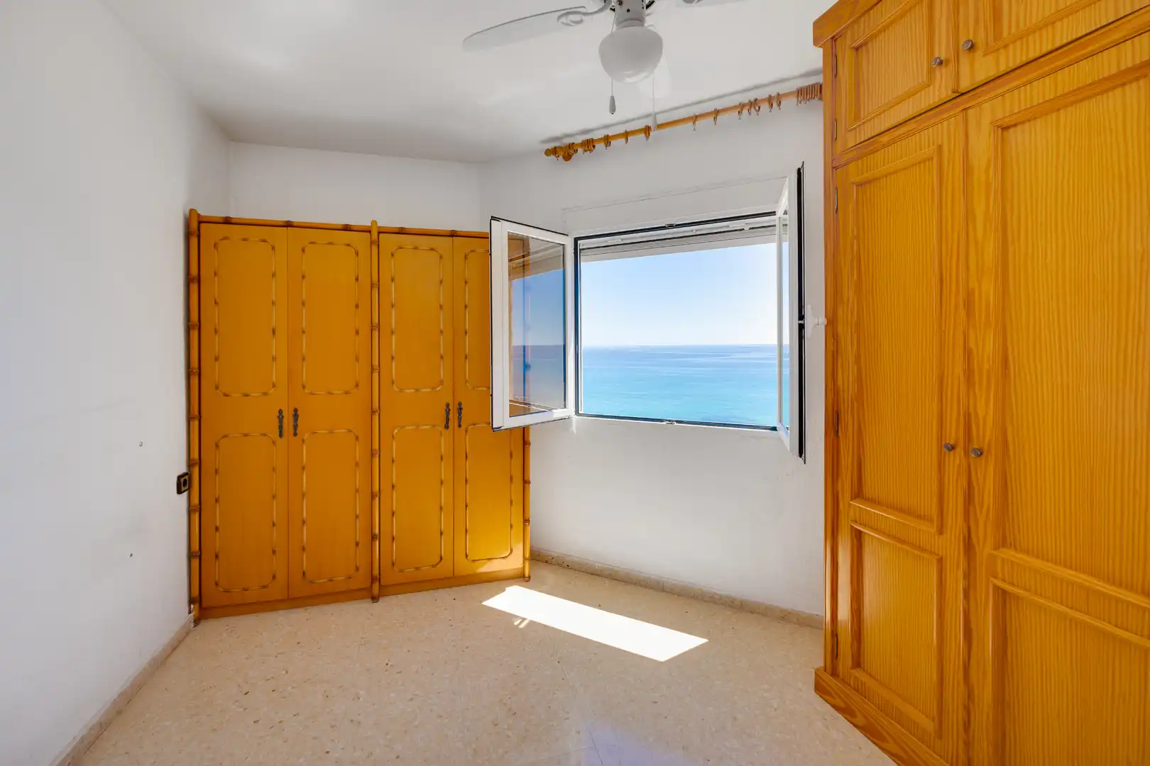 Habitación de Piso en venta en El Campello con Aire acondicionado, Trastero y Piscina comunitaria