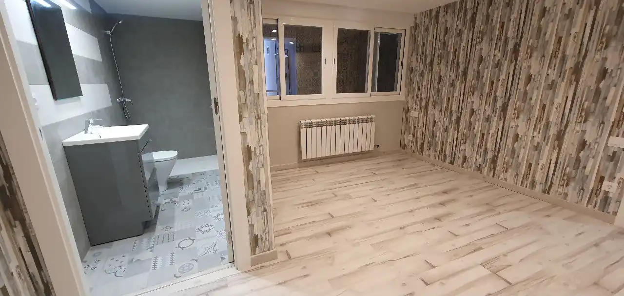 Estudio en venta en  Logroño con Calefacción, Horno y Lavadora