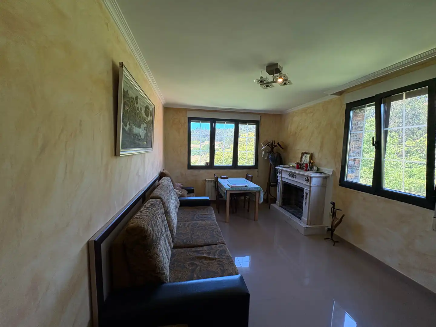 Sala de estar de Casa o chalet en venta en Cedeira con Calefacción, Jardín privado y Horno