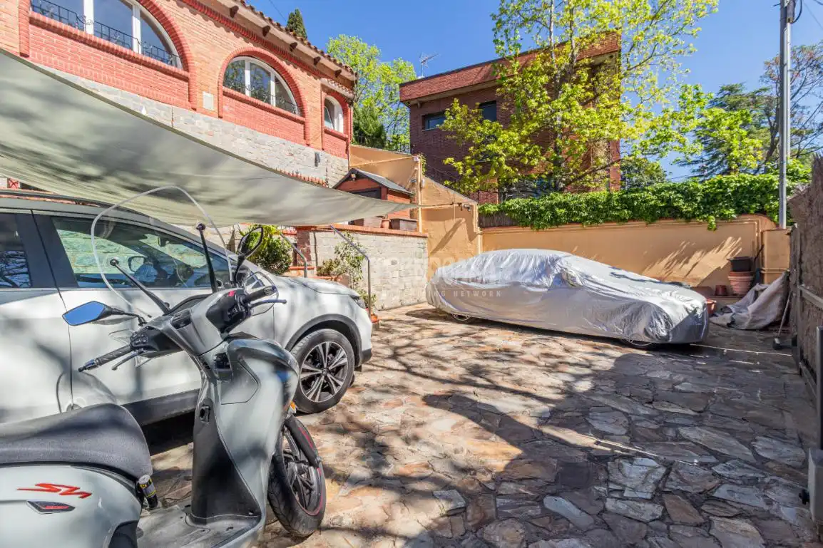 Parking de Casa o chalet en venta en Sant Cugat del Vallès con Aire acondicionado, Calefacción y Trastero