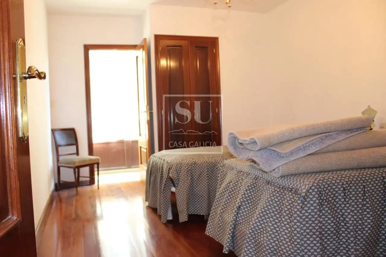 Schlafzimmer von Country house zum Verkauf in A Lama   mit Privatgarten