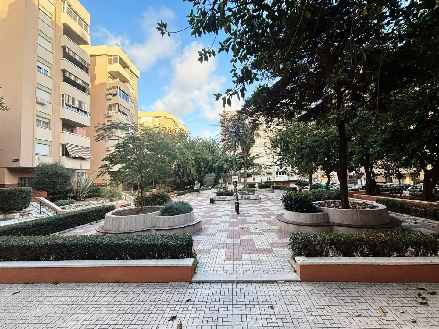 Vista exterior de Pis en venda en Málaga amb Aire condicionat, Jardí privat i Terrassa