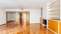 Living room of Apartment for sale in  Barcelona Capital  with Air Conditioner, Heating and Parquet flooring