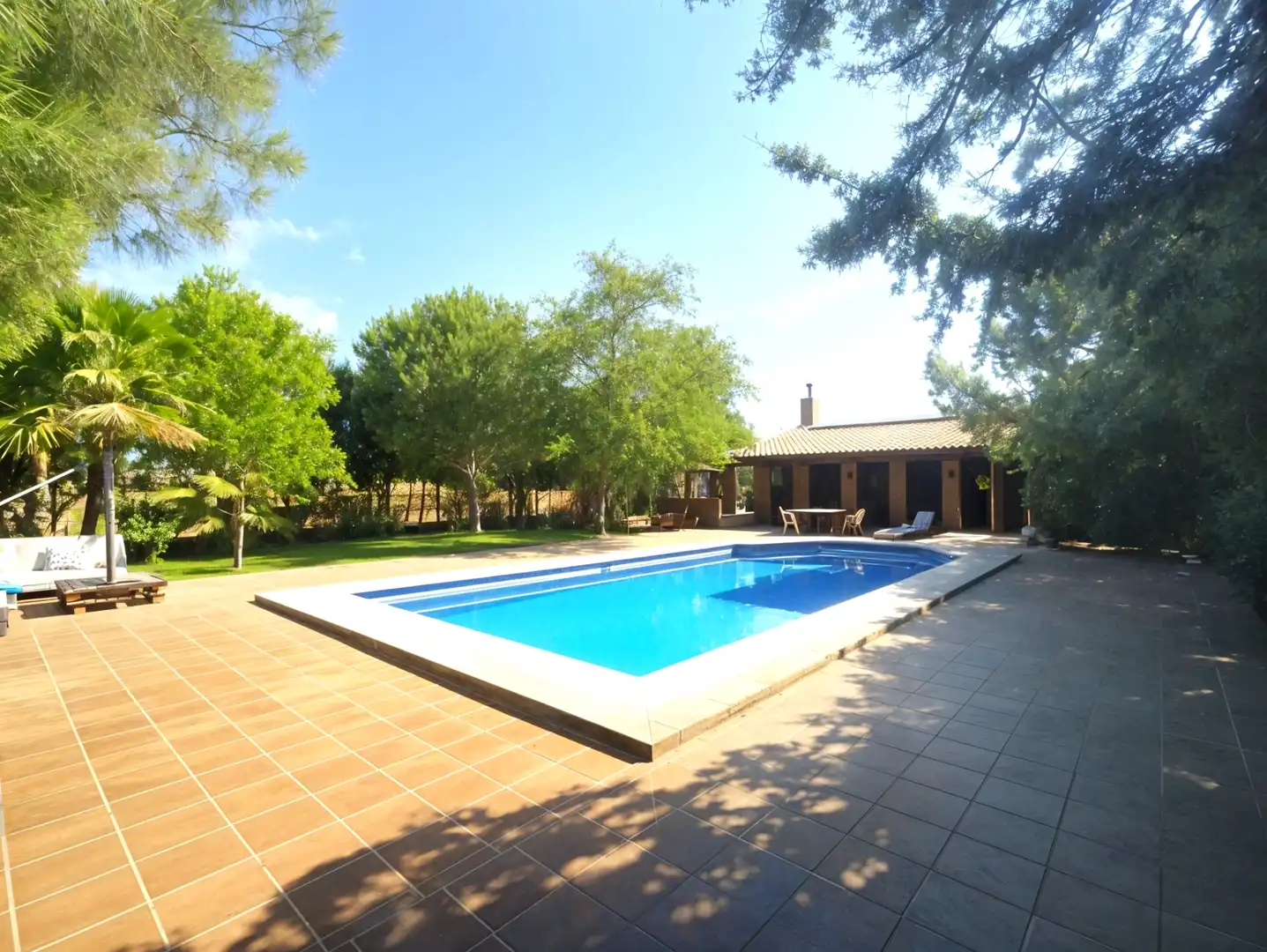 Piscina de Finca rústica en venda en Puebla de Sancho Pérez amb Aire condicionat, Jardí privat i Traster