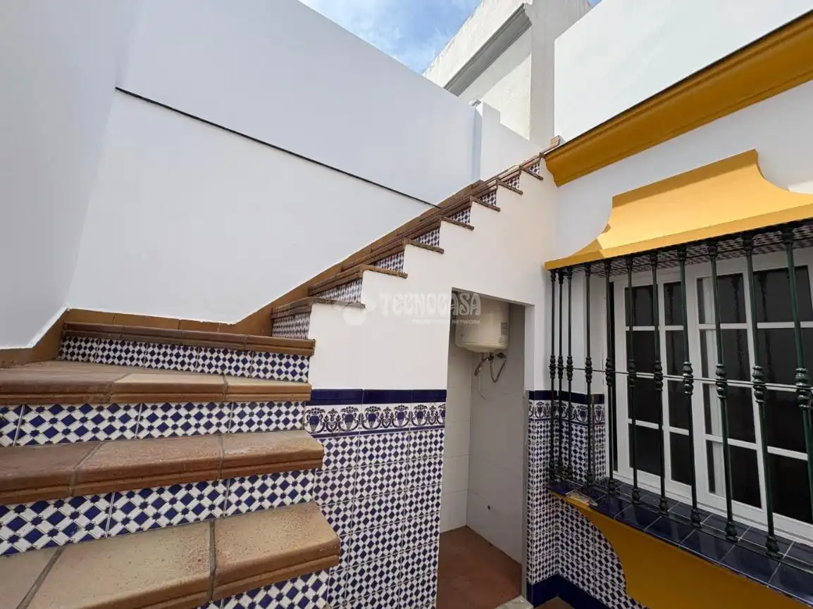 Casa adosada en venta en Chiclana de la Frontera con Terraza y Amueblado