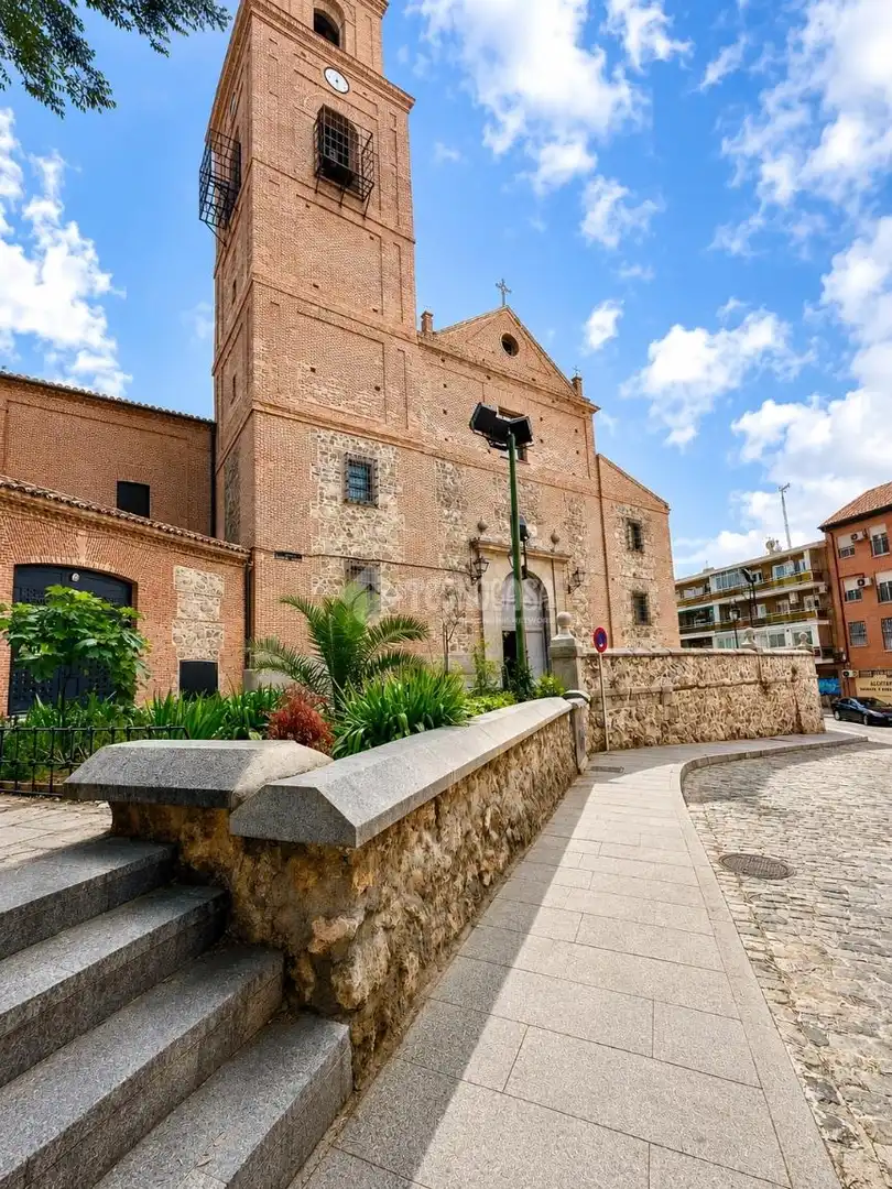 Vista exterior de Piso en venta en Madrid con Calefacción y Terraza