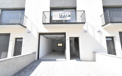 Exterior view of Single-family semi-detached for sale in Sarrià de Ter  with Air Conditioner, Heating and Terrace