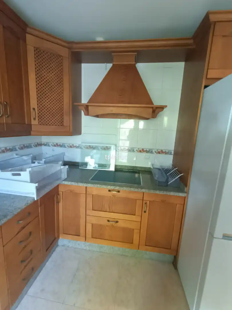 Kitchen of Detached homes for rent in Cáceres  with Oven, Washing machine and Microwave
