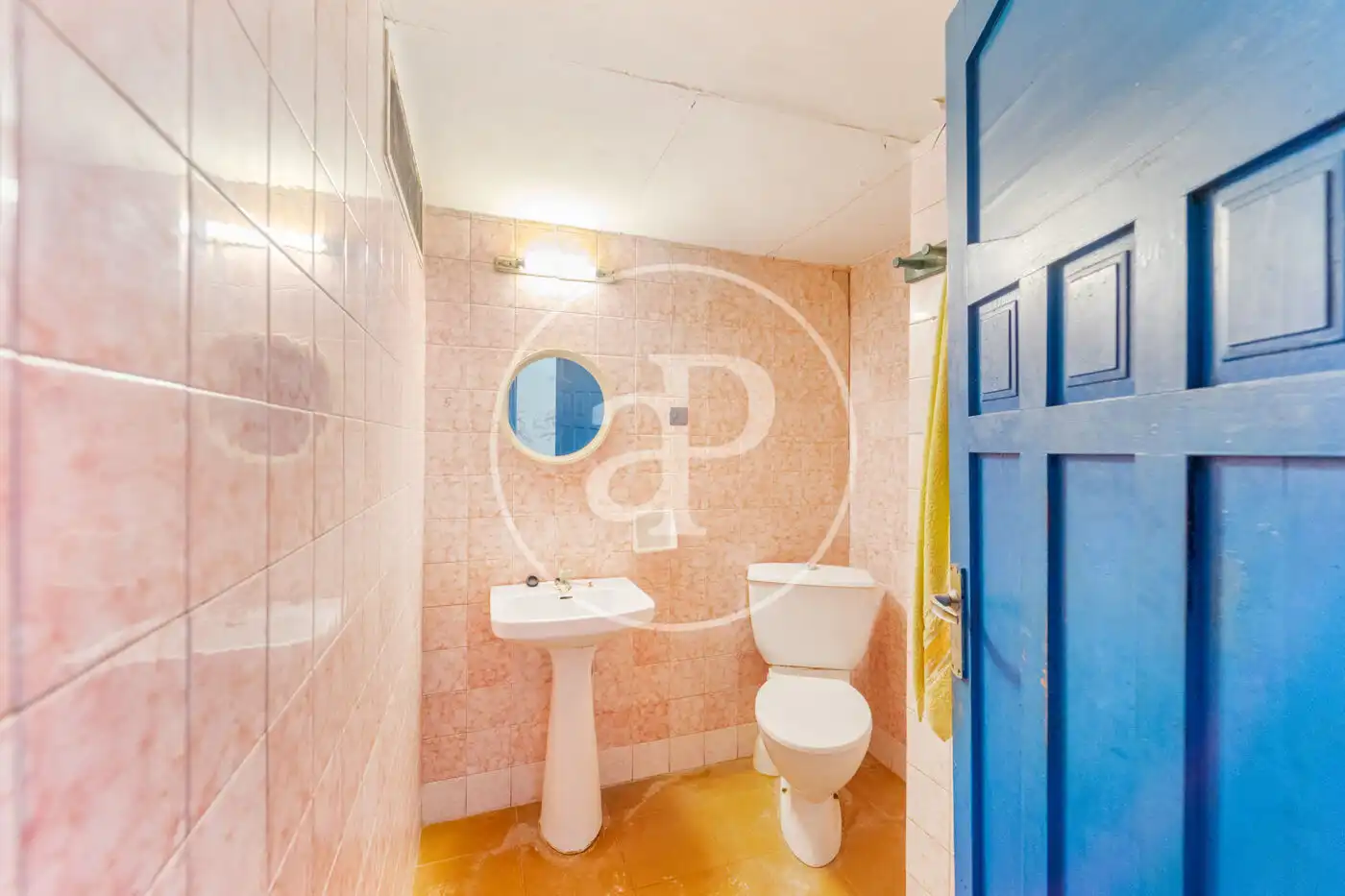 Bathroom of Houses for sale in Alcoy / Alcoi  with Heating, Terrace and Balcony