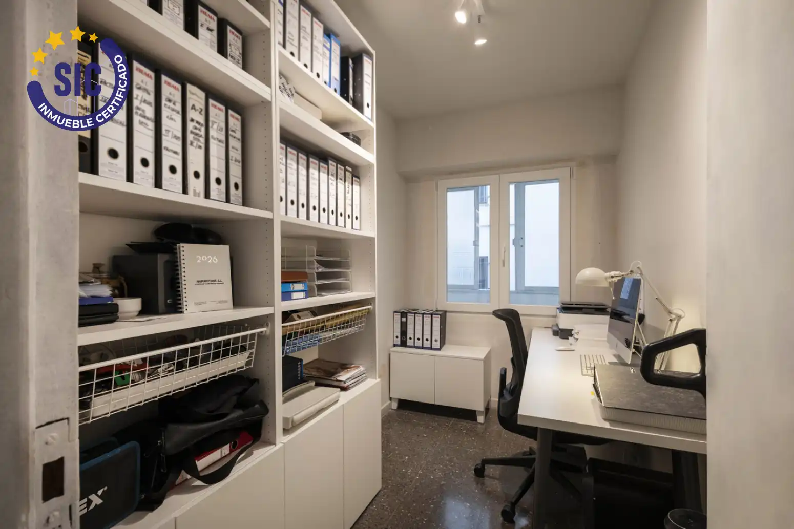 Flat for sale in Valencia  with Air Conditioner and Terrace