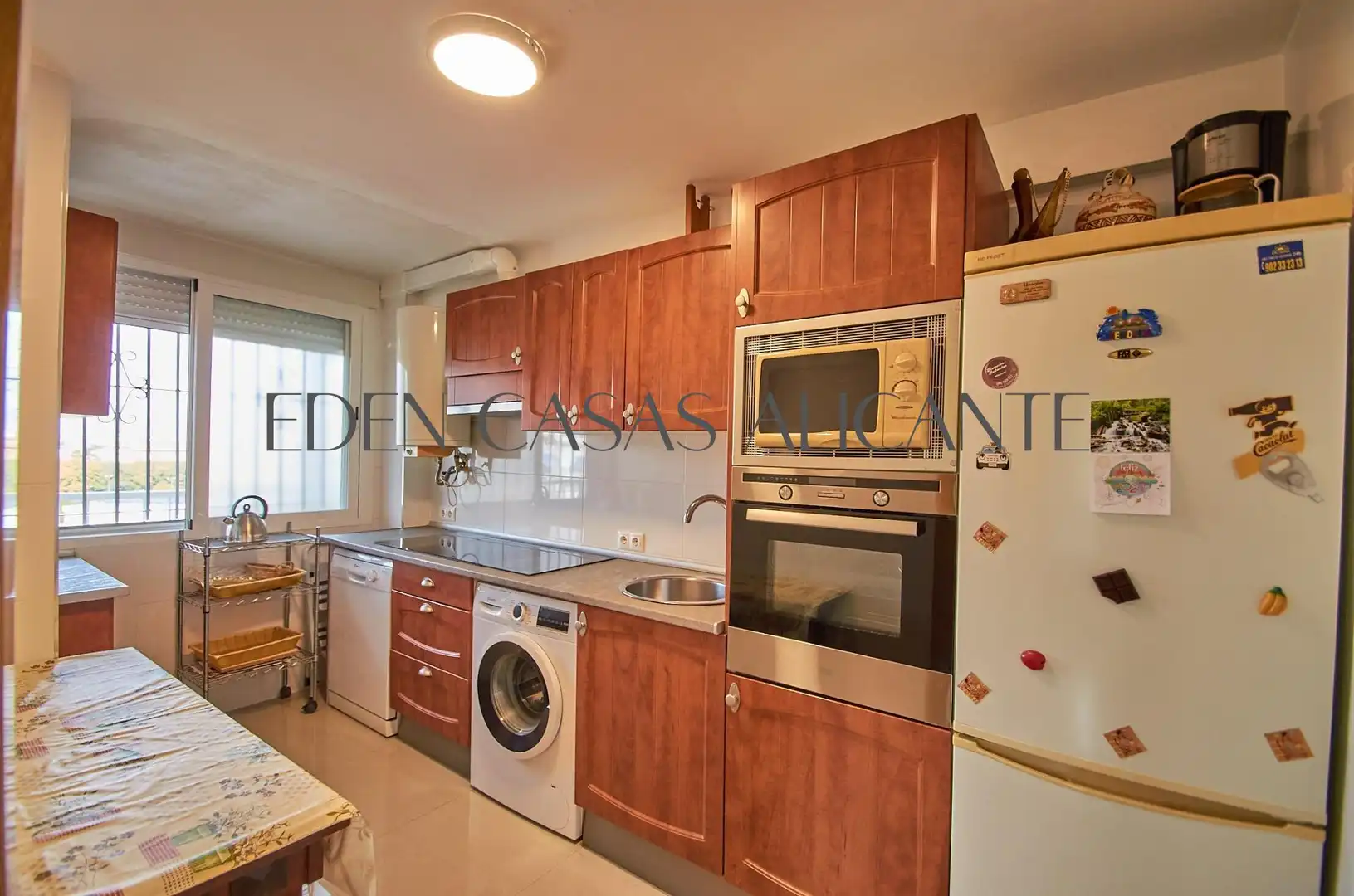 Cocina de Apartamento en venta en Alicante / Alacant con Terraza, Trastero y Amueblado