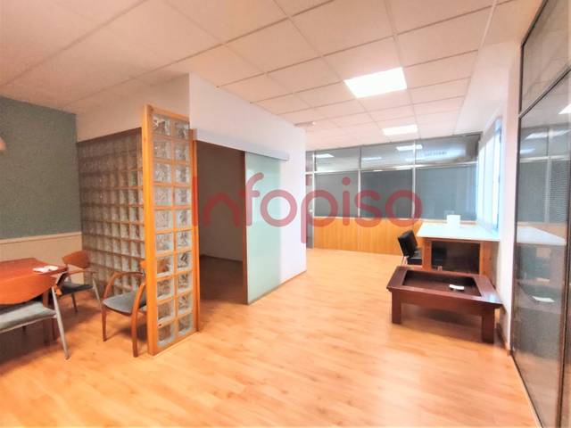 Oficina en Alquiler en Valdepeñas