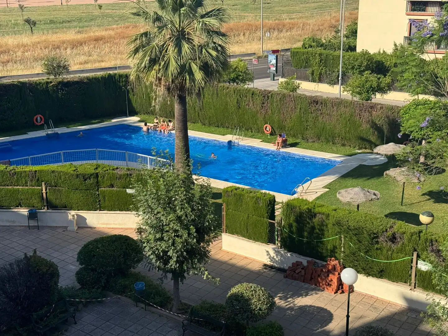 Schwimmbecken von Dachboden zum Verkauf in Córdoba mit Abstellraum, Möbliert und Gemeinschaftspool