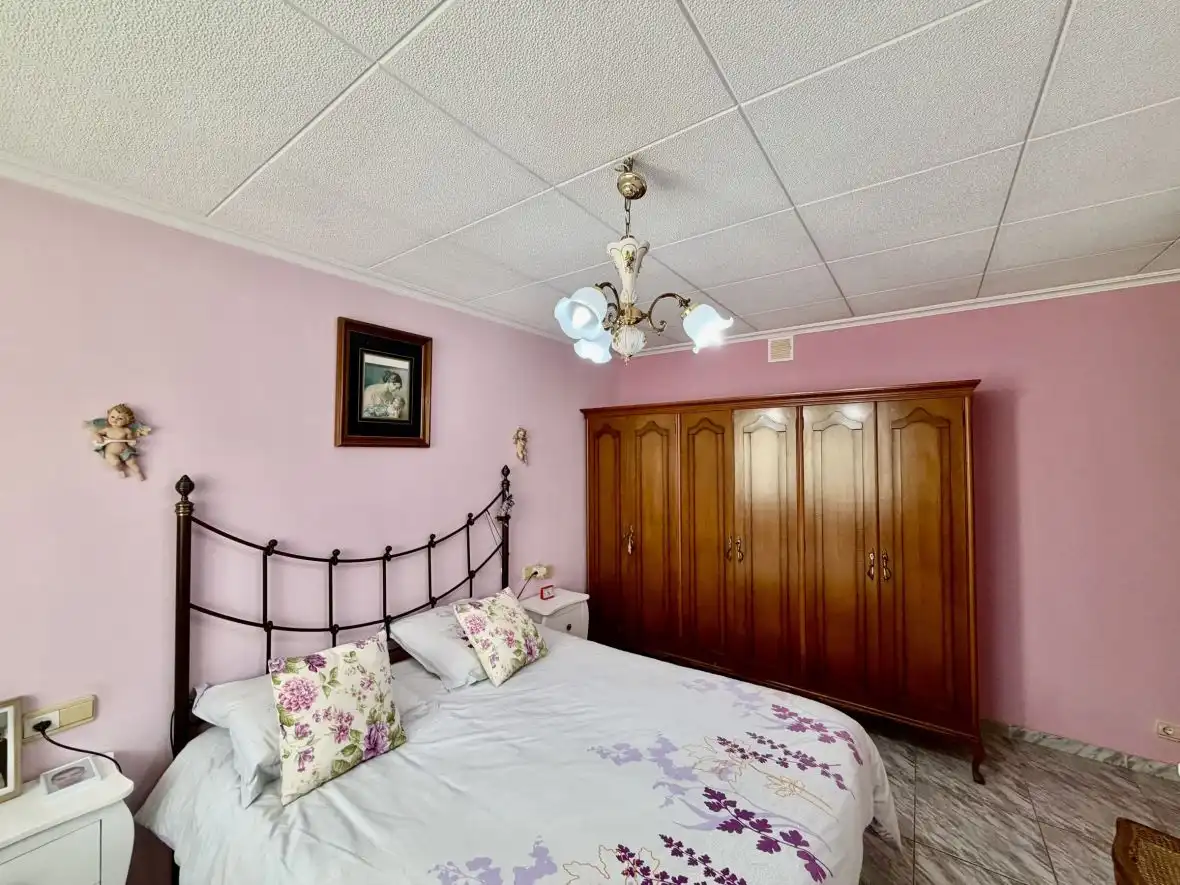 Schlafzimmer von Haus oder Chalet zum Verkauf in Elche / Elx mit Klimaanlage, Terrasse und Schwimmbad
