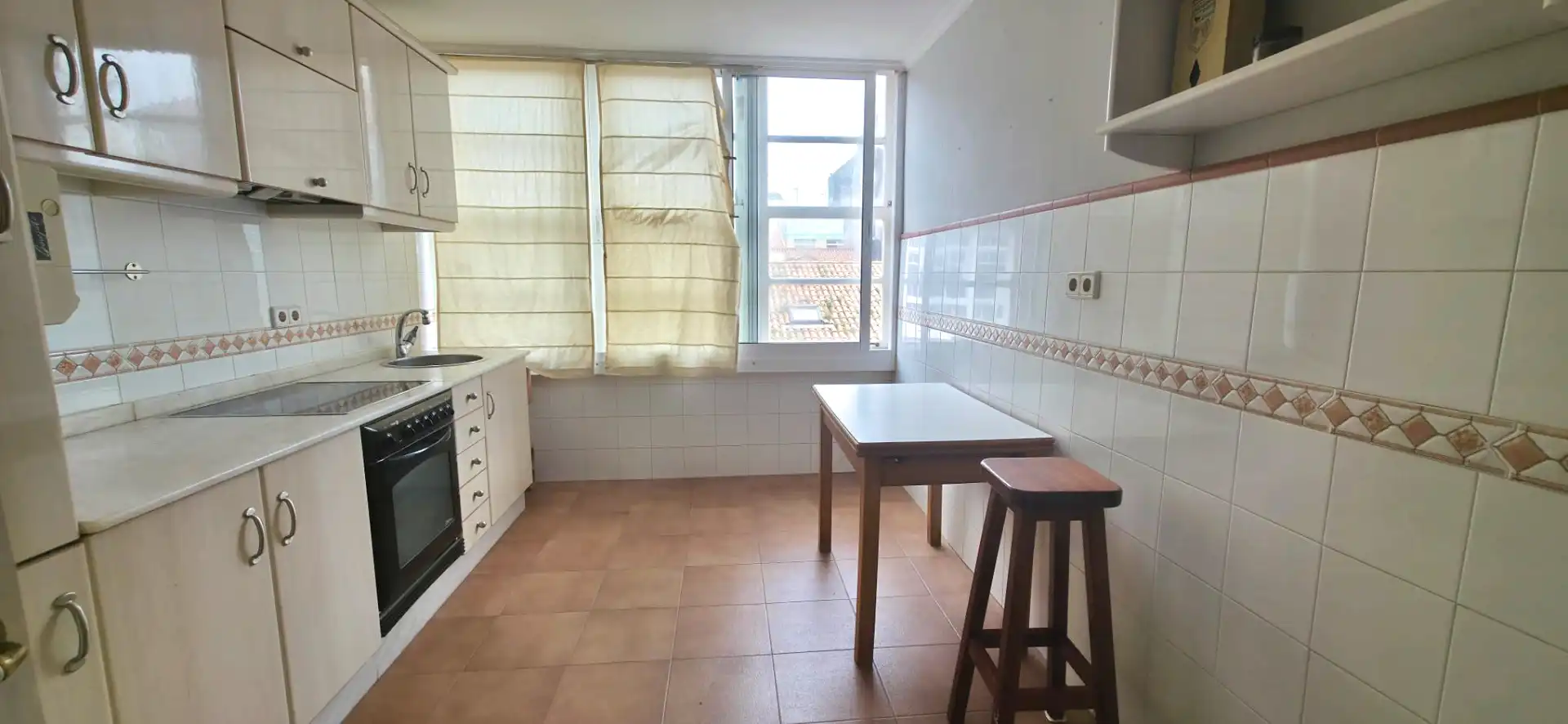 Cocina de Ático en venta en Ferrol con Amueblado, Horno y Lavadora