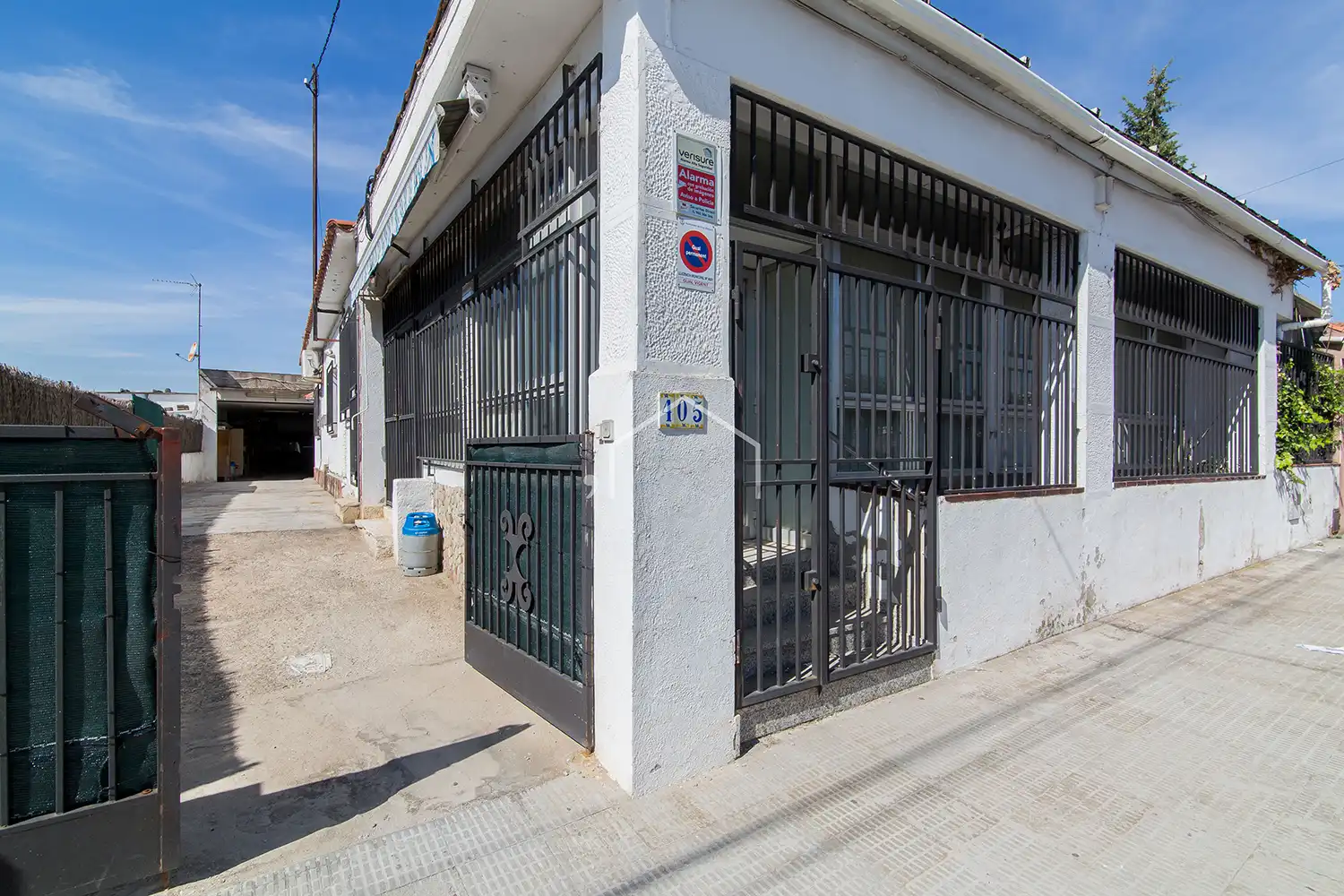 Casa con piscina in vendita a Passeig de Sant Valerià, imagen 2